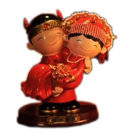 3PCS EXOTIC Ladies In Yellow Suit/ Resin Figurine Doll Decorations