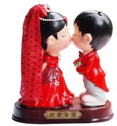 Love Kisses Resin Figurine Doll Decorations